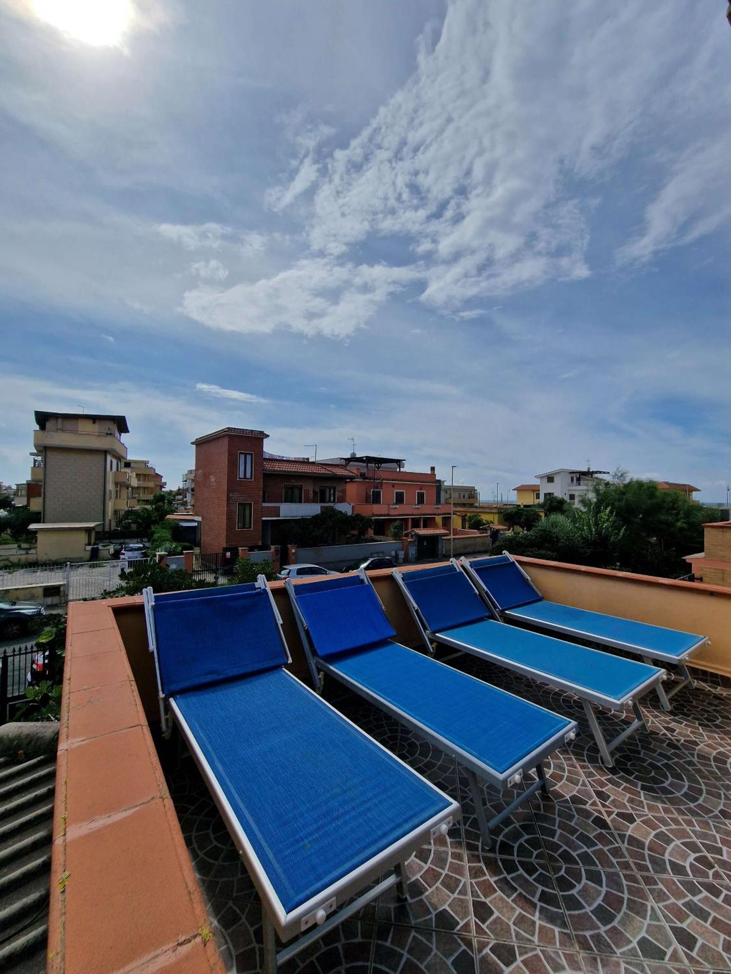 Vista Mare House Apartment Fiumicino Exterior photo